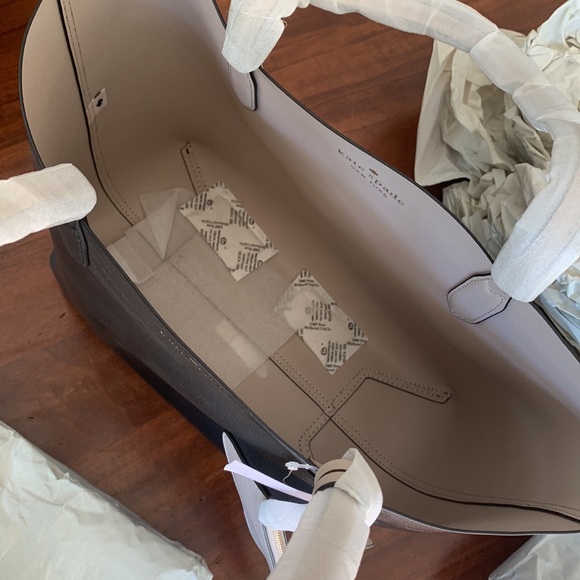 NWT kate spade Ava Reversible Tote - Picture 5 of 9